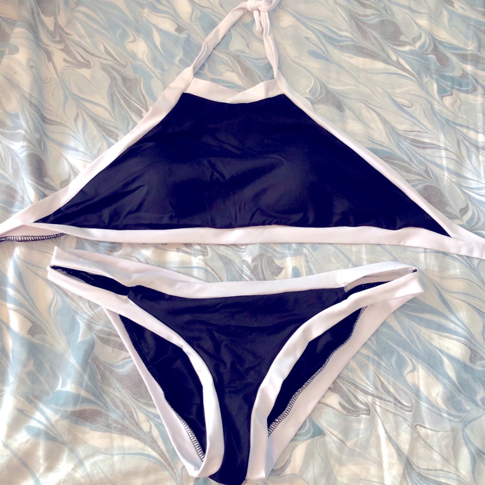 Halter bikini